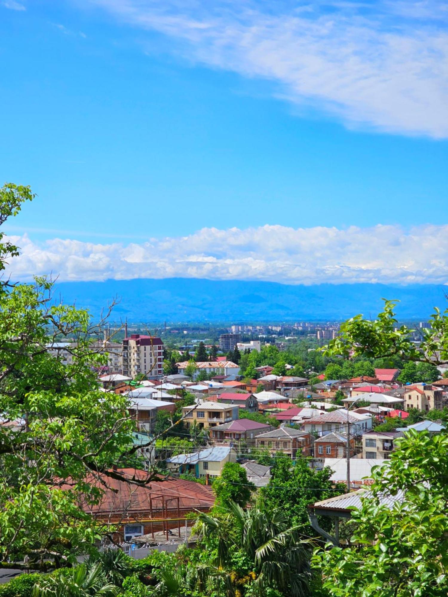 Hilltop Guest House Kutaisi Bagian luar foto