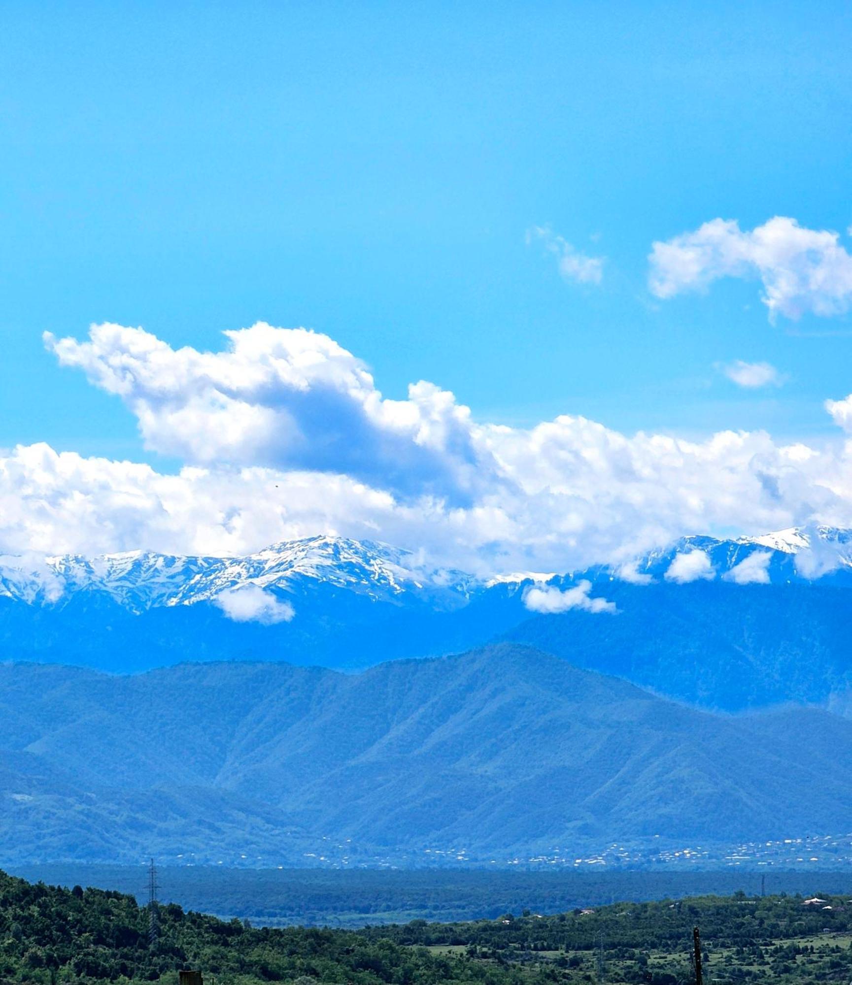 Hilltop Guest House Kutaisi Bagian luar foto
